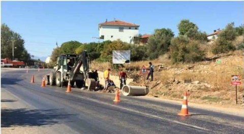 Karayolları, selde tıkanan gideri açtı