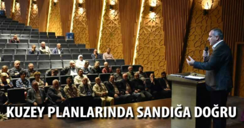 Kuzey planlarında sandığa doğru