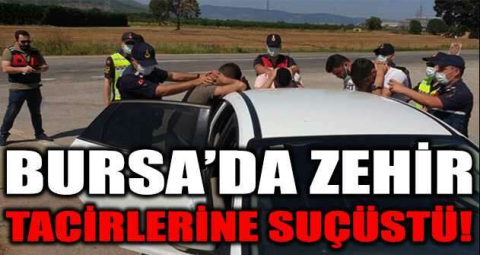 Jandarmadan zehir tacirlerine suçüstü; 5 kişi tutuklandı