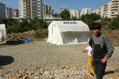 Depremzede artan kiralar sebebiyle çadırda kaldı