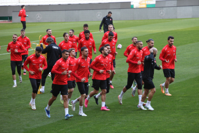 A Milli Futbol Takımı, Letonya maçına hazır