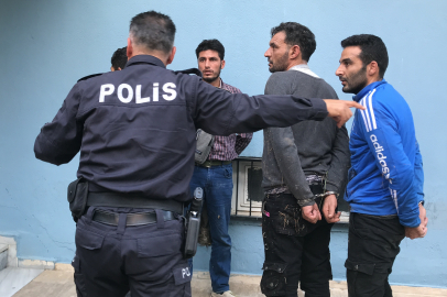 Göçmenler şehiriçinde kovalamaca sonucu kıskıvrak yakalandı