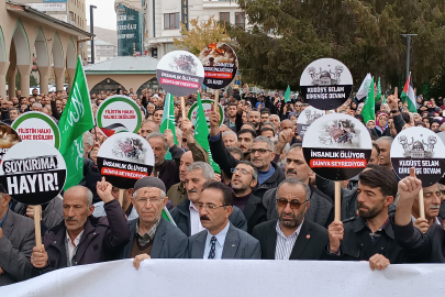 İsrail'in Gazze'deki hastane saldırısına protesto