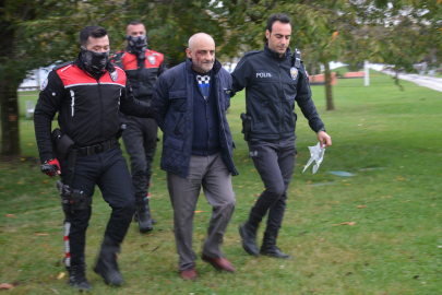 12 yerinden bıçaklamış ama ölümcül darbe gelmemesi için çabalamış!