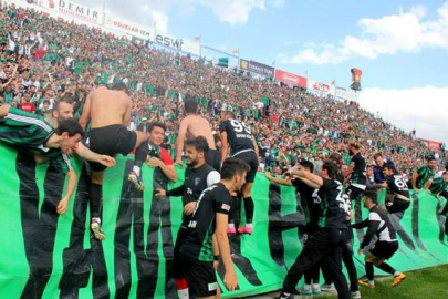 Kocaelispor Yürekli Taraftarları ile Ayakta!