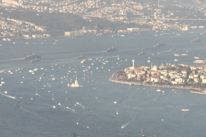 Türk donanmasının İstanbul Boğazı'ndan geçişi havadan görüntülendi