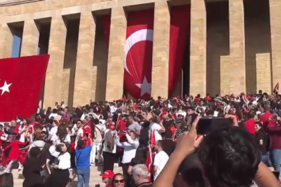 Anıtkabir'de ziyaretçi rekoru kırıldı