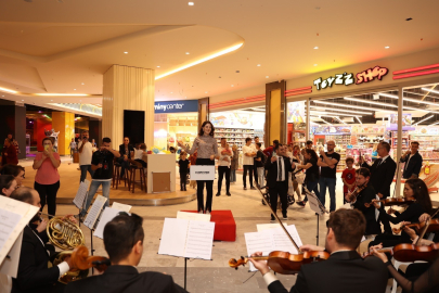 Şehrin yeni buluşma noktasında Cumhuriyet coşkusu