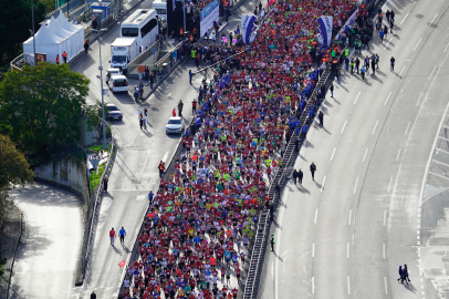 İstanbul Maratonu’nda halk koşusu renkli görüntülere sahne oldu