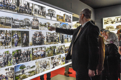 Duygulandıran anlar! Tarihi Fotoğraf Galerisi büyük beğeni topladı