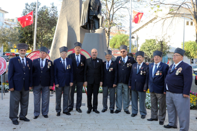 Ata için tek yürek oldular! Saygıla andılar