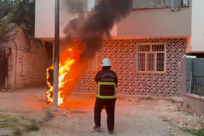 Alev alan elektrik trafosu cayır cayır yandı