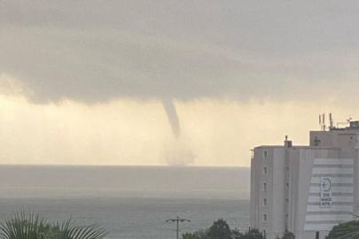 İzmir açıklarında hortum görüldü