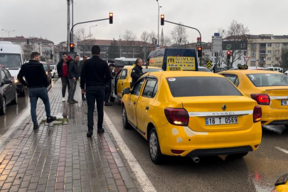 Taksi şoförüne bıçaklı saldırı olayı! Boynundan bıçaklayıp kaçtı