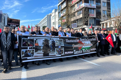 Bursa'da ‘Dünya İnsan Hakları Günü’ sebebiyle Filistin için binlerce kişi yürüdü