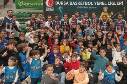 Türkiye Basketbol Federasyonu'nda Bursa Büyük Erkekler kupası sahibini buldu! İşte o şampiyon...