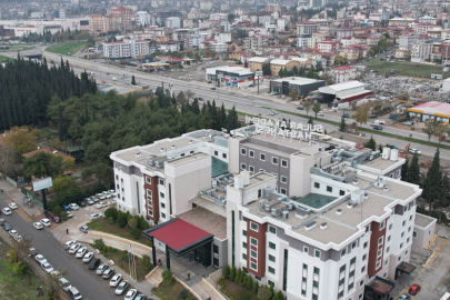 Deprem sonrası kendi yarasını saran özel hastane, hasta kabulünü sürdürüyor