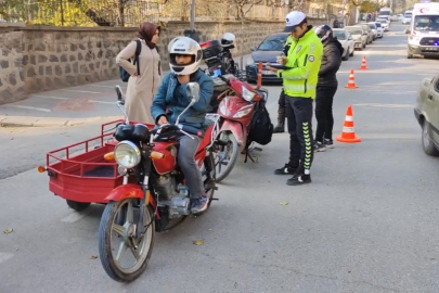 72 motosiklet trafikten men edildi