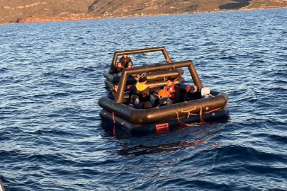 Ölüme terk edilen 23 kaçak göçmen kurtarıldı