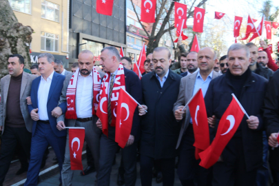 Şehitlerin ismi hep bir ağızdan okundu, terör lanetlendi