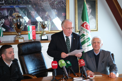 Bursaspor’un yeni başkanı Sinan Bür mazbatasını aldı