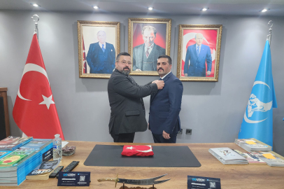 Yenişehir Ülkü Ocakları'nda Mehmet Kata Bayrağı Devretti